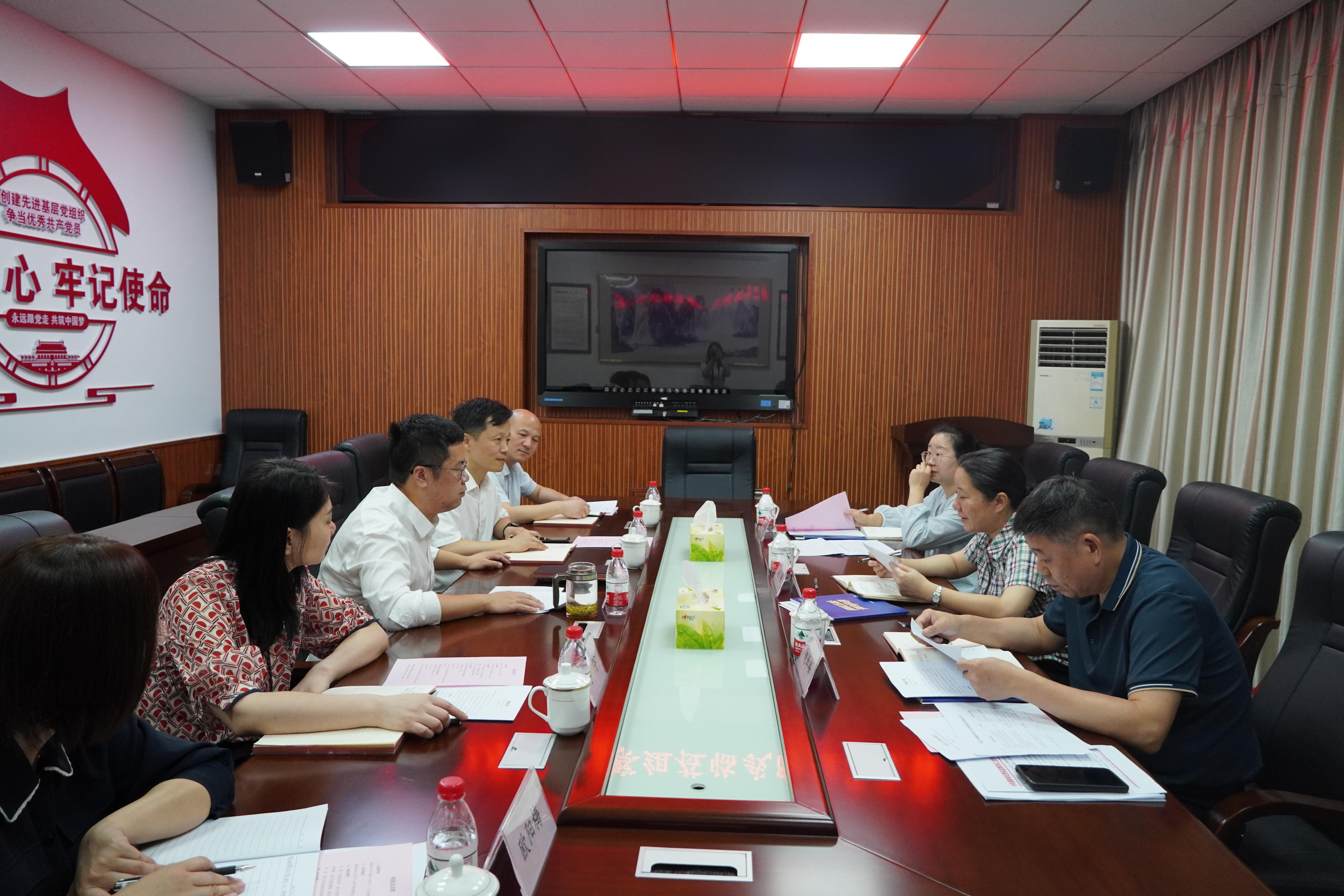 省纪委监委驻51暗网
纪检监察组赴省电子信息产业研究院开展安全生产监督和“三个一”走访调研