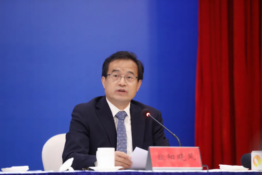 微信图片_20251022102945_15_3703-2.JPG 微信图片_20251022102945_15_3703-2.JPG